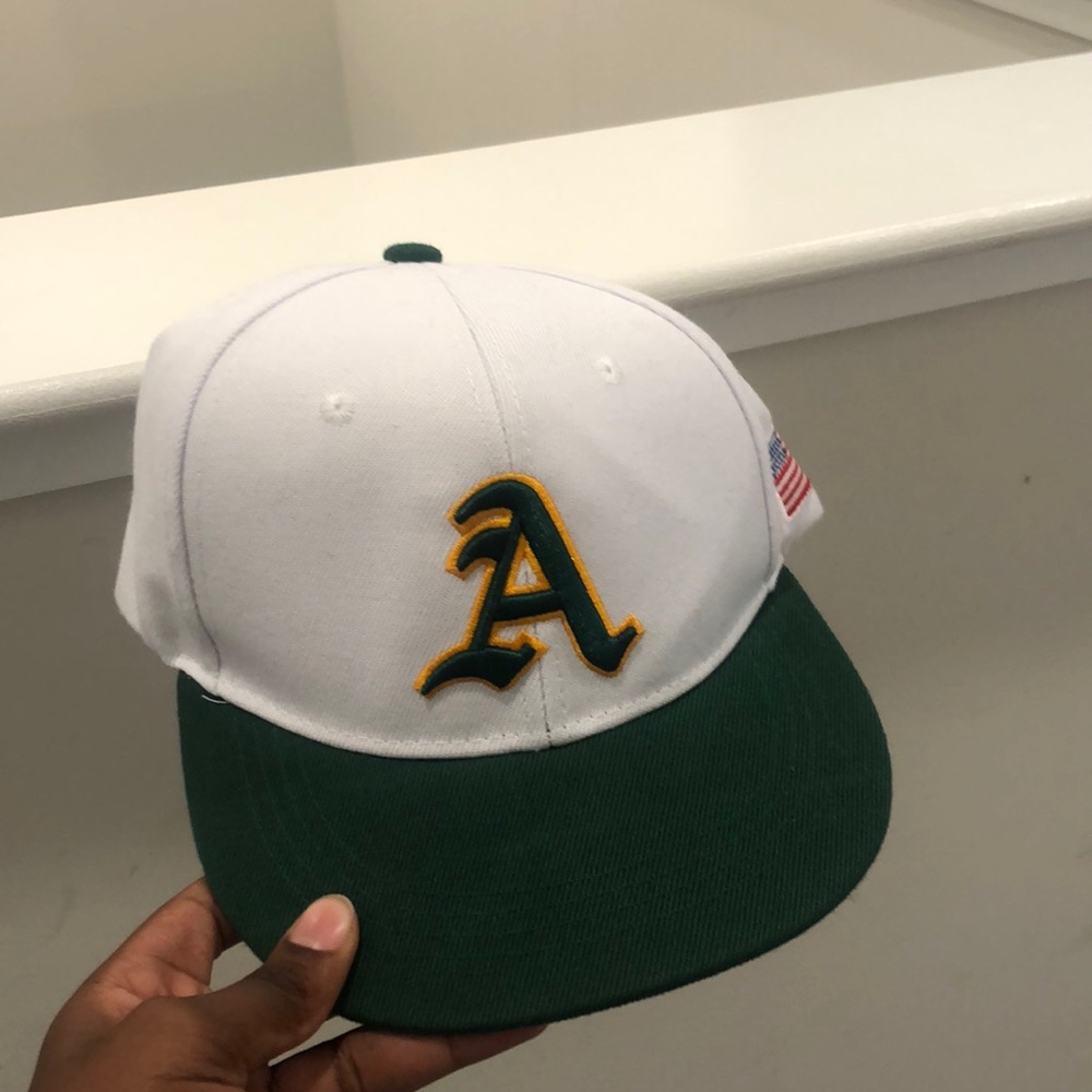 Fitted cap